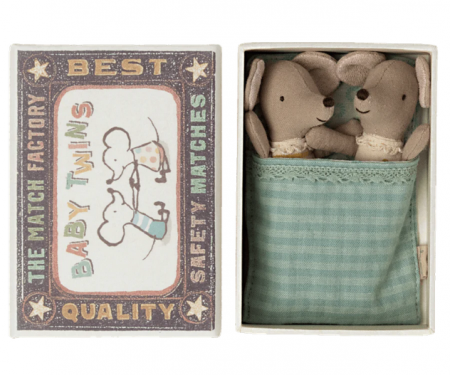 Twins, baby mice in matchbox [0]