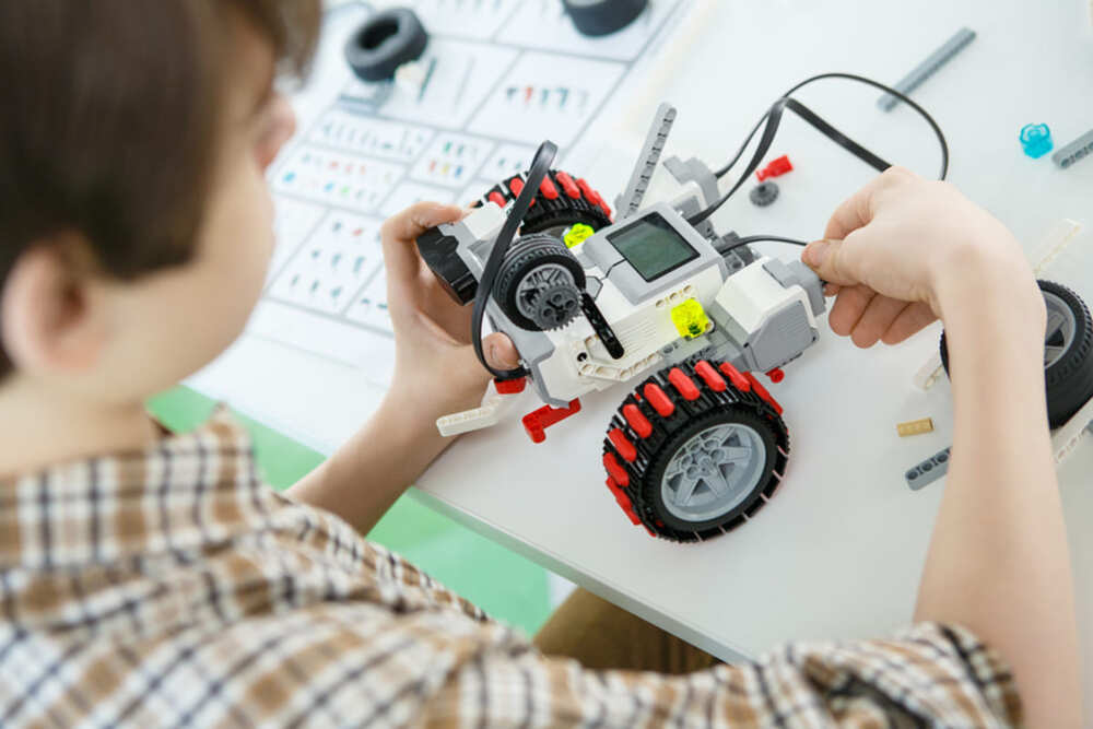 Kituri electronice pentru incepatori: 3 proiecte simple si spectaculoase