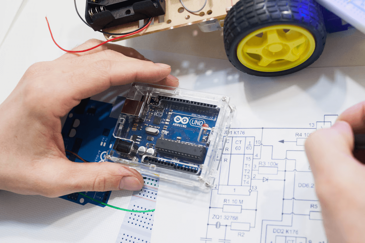 Caracteristici generale ale placii Arduino - bitmi