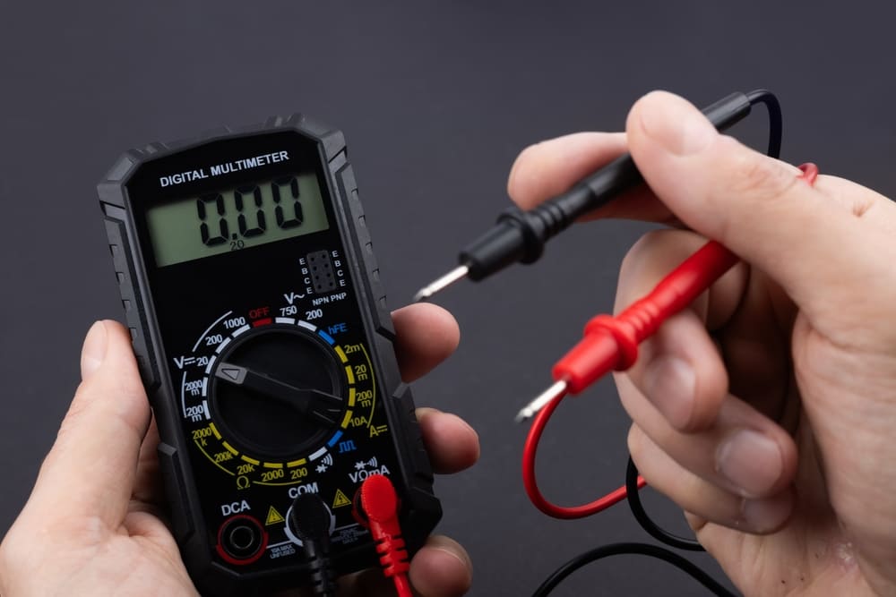 bitmi-testare-continuitate-conductor-de-protectie-cu-un-multimetru