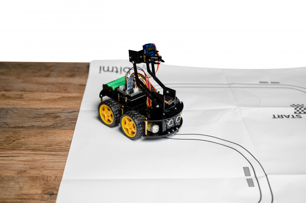 Traseu pentru roboti autonomi cu functie de urmarire a liniei, Bitmi 11442 [4]