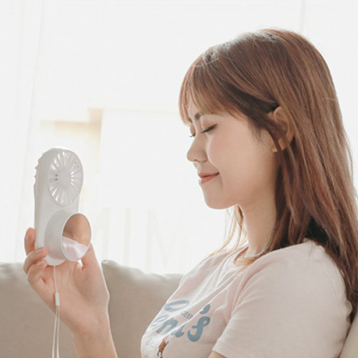 Mini ventilator portabil 3 in 1 Vitammy Dream Mist Mirror, functie de pulverizare fina, lampa cu oglinda integrata, snur pentru gat, incarcare USB, Alb [14]