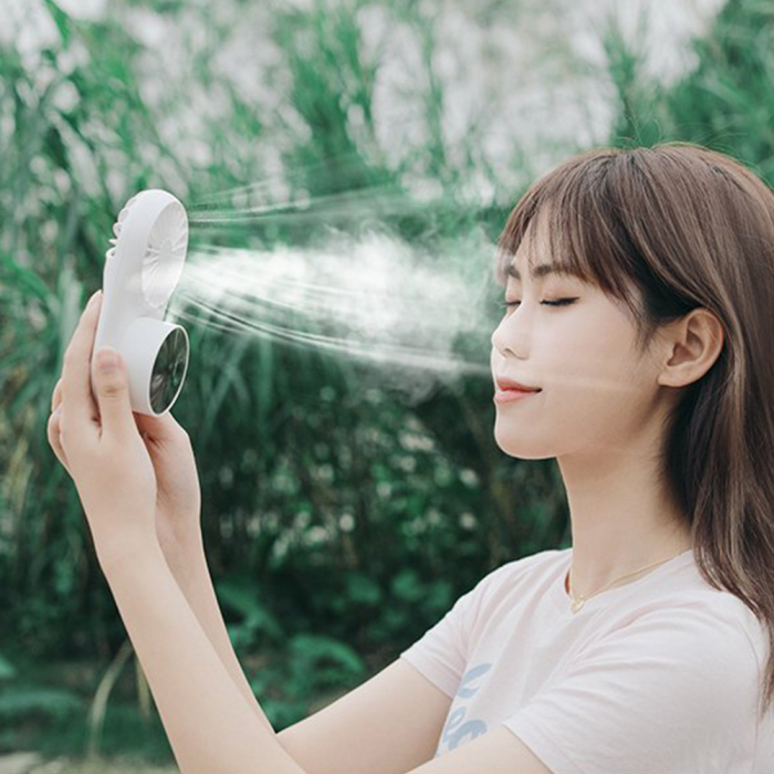 Mini ventilator portabil 3 in 1 Vitammy Dream Mist Mirror, functie de pulverizare fina, lampa cu oglinda integrata, snur pentru gat, incarcare USB, Alb [7]