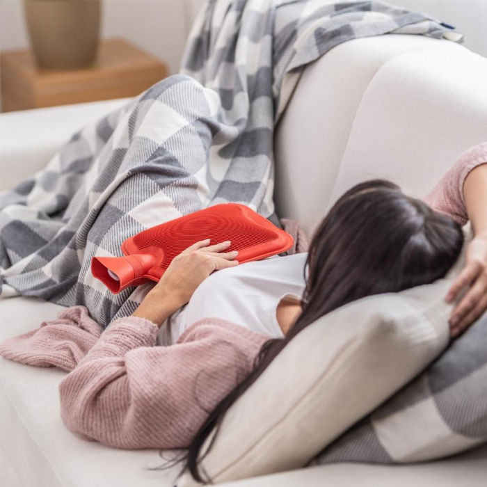 Perna cu apa calda Termofor Sanity, recipient cauciucat, capacitate 2l, efect terapeutic, Rosu [5]