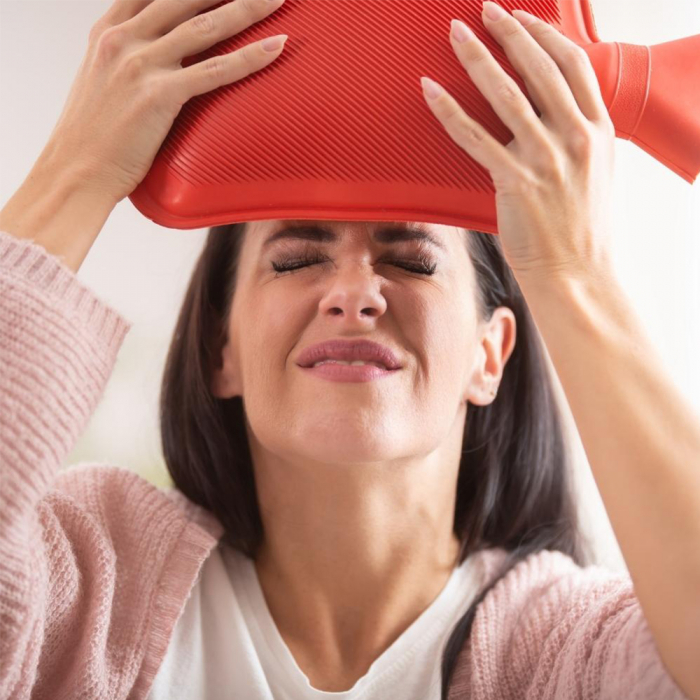 Perna cu apa calda Termofor Sanity, recipient cauciucat, capacitate 2l, efect terapeutic, Rosu [4]