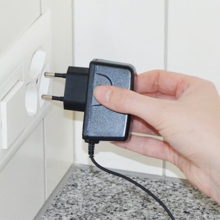 Adaptor AC Omron pentru tensiometre si nebulizatoare Omron, 100 - 240 V, 50 - 60 Hz, HHP-CM01 [2]