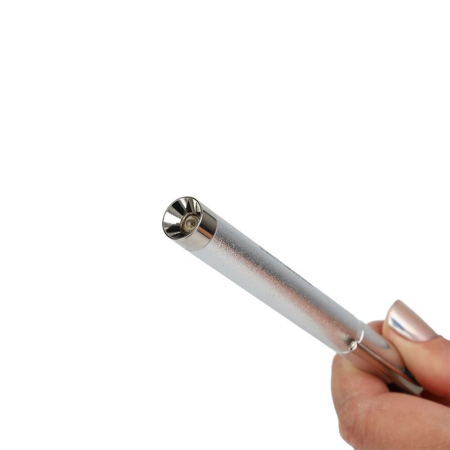 Aparat pentru diagnosticare vizuala Novama Expert LED 5, lumina alba, pana la 10.000 de ore de utilizare, alimentare cu 2 baterii, etui inclus [4]