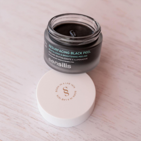 Crema de fata Sensilis Resurfacing Black Peel, pentru peeling, netezire, iluminare si revitalizare, pentru toate tipurile de ten, 50 ml [6]