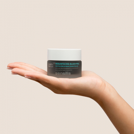 Crema de fata Sensilis Resurfacing Black Peel, pentru peeling, netezire, iluminare si revitalizare, pentru toate tipurile de ten, 50 ml [2]