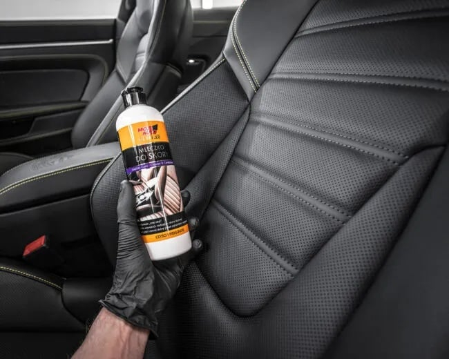 Solutie curatare si intretinere tapiterie piele auto 500ml [2]