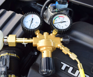 Clima/Aer conditionat - REDUCTOR DE PRESIUNE PENTRU BUTELIE DE AZOT 200/30 BAR PENTRU TESTAREA SISTEMULUI DE AER CONDITIONAT