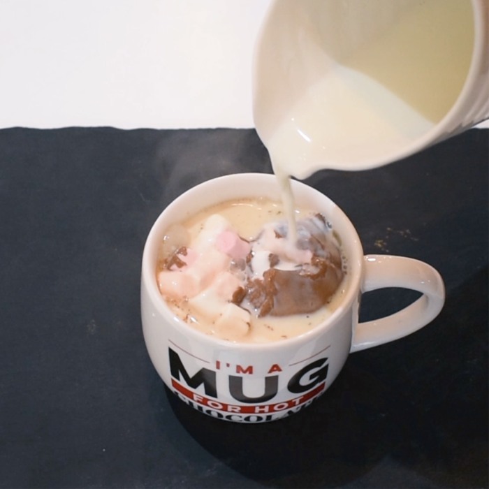 Fiesta de ciocolata - Set cadou 9 sfere de ciocolata cu bezele 450G [7]