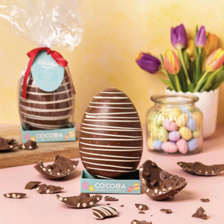Eggstraordinar - Ou gigant de ciocolata cu lapte si bucati de caramele si fursec 250G [1]