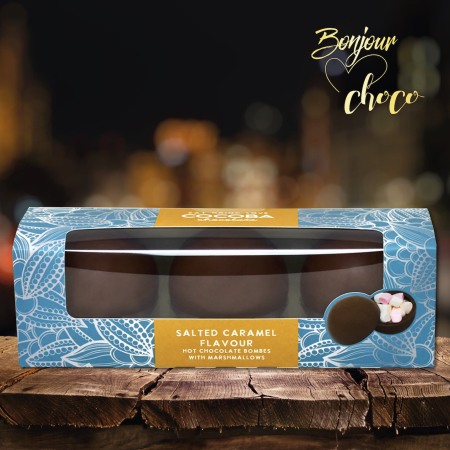 Set 3 sfere de ciocolata cu lapte si caramel sarat cu bezele 150G [7]