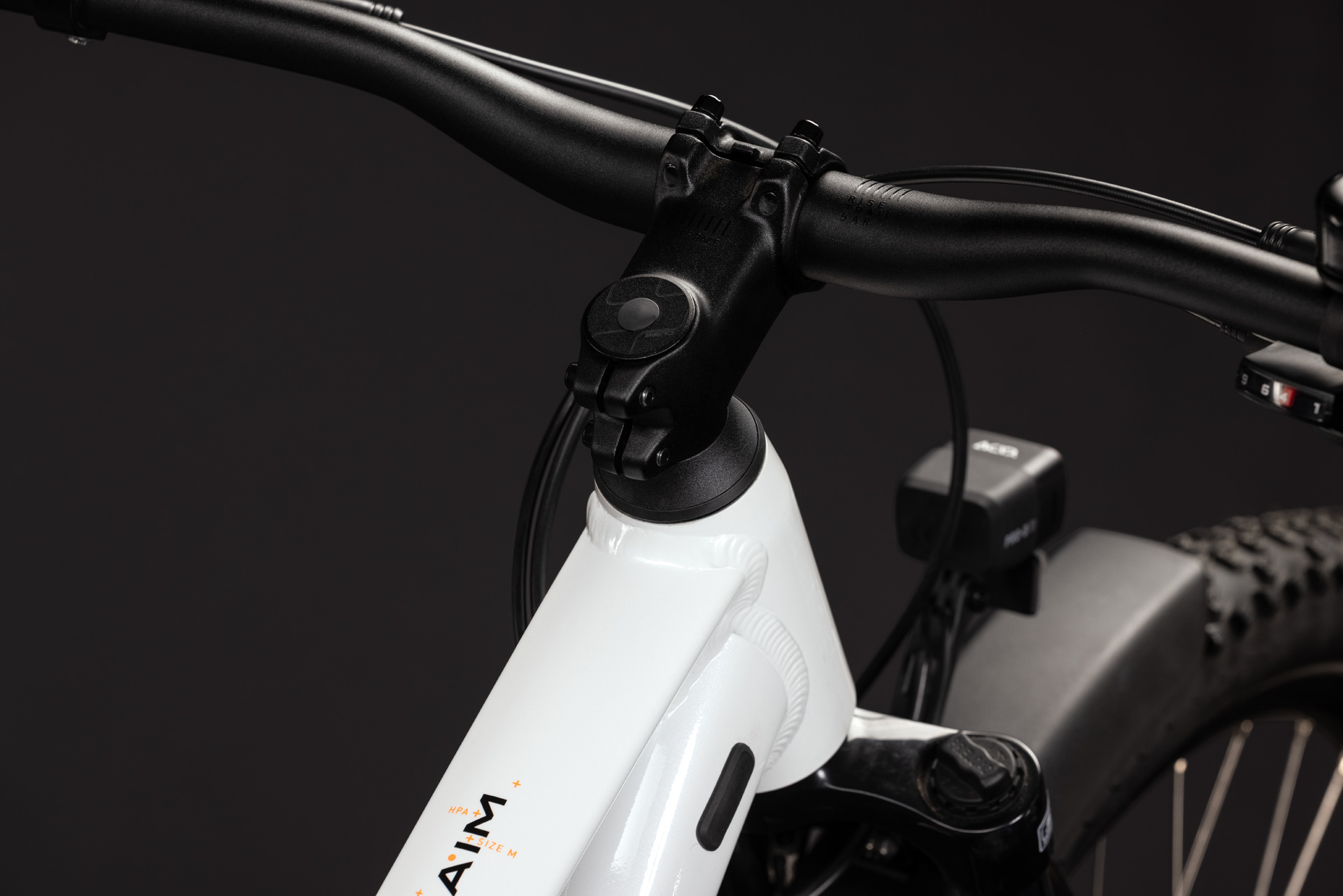 BICICLETA CUBE AIM ONE FE METALLICWHITE BLACK 2027 cadru M (17") - roti 29 [1]