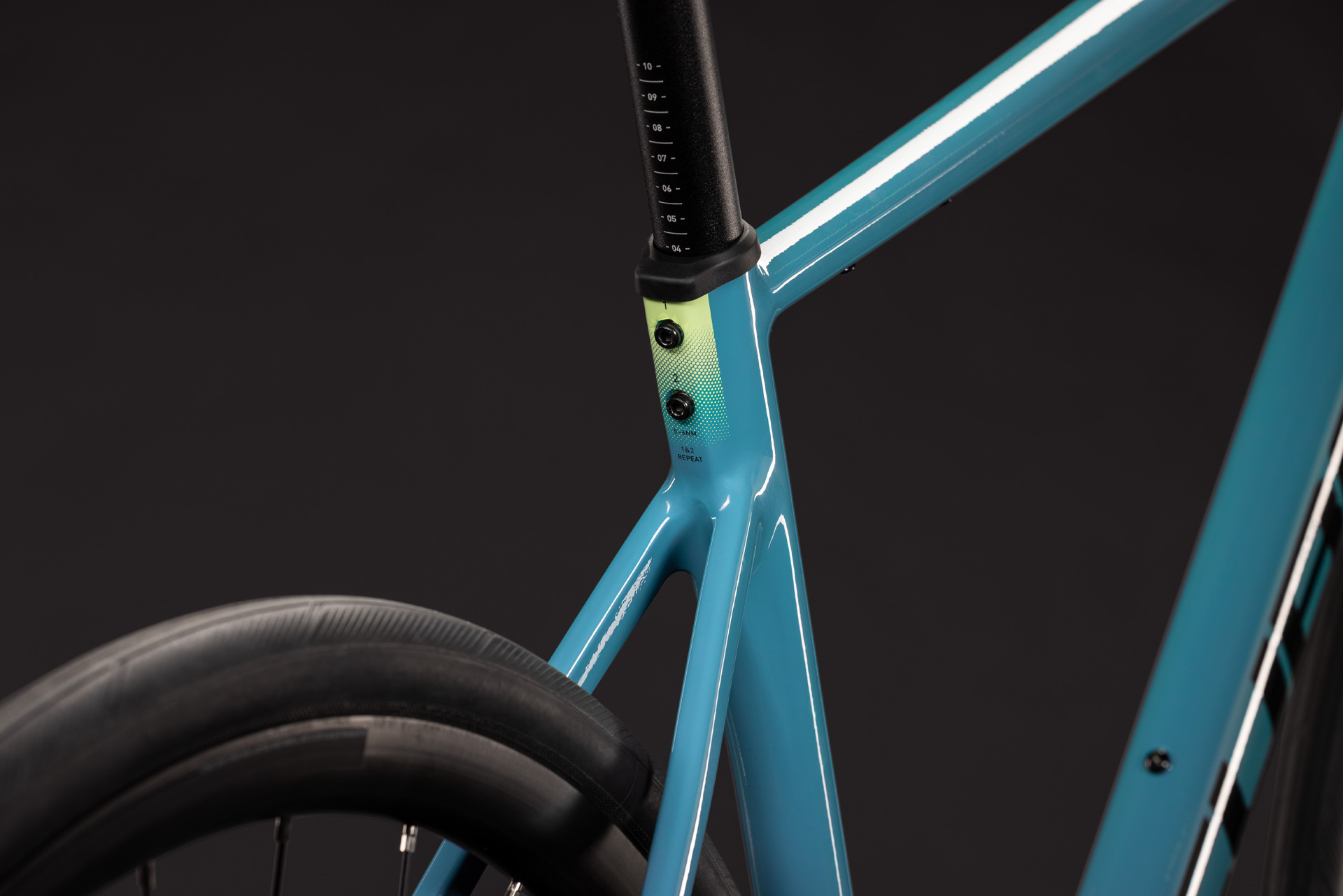 BICICLETA CUBE ATTAIN PRO SURFBLUE BLACK 2027 50 cm [3]