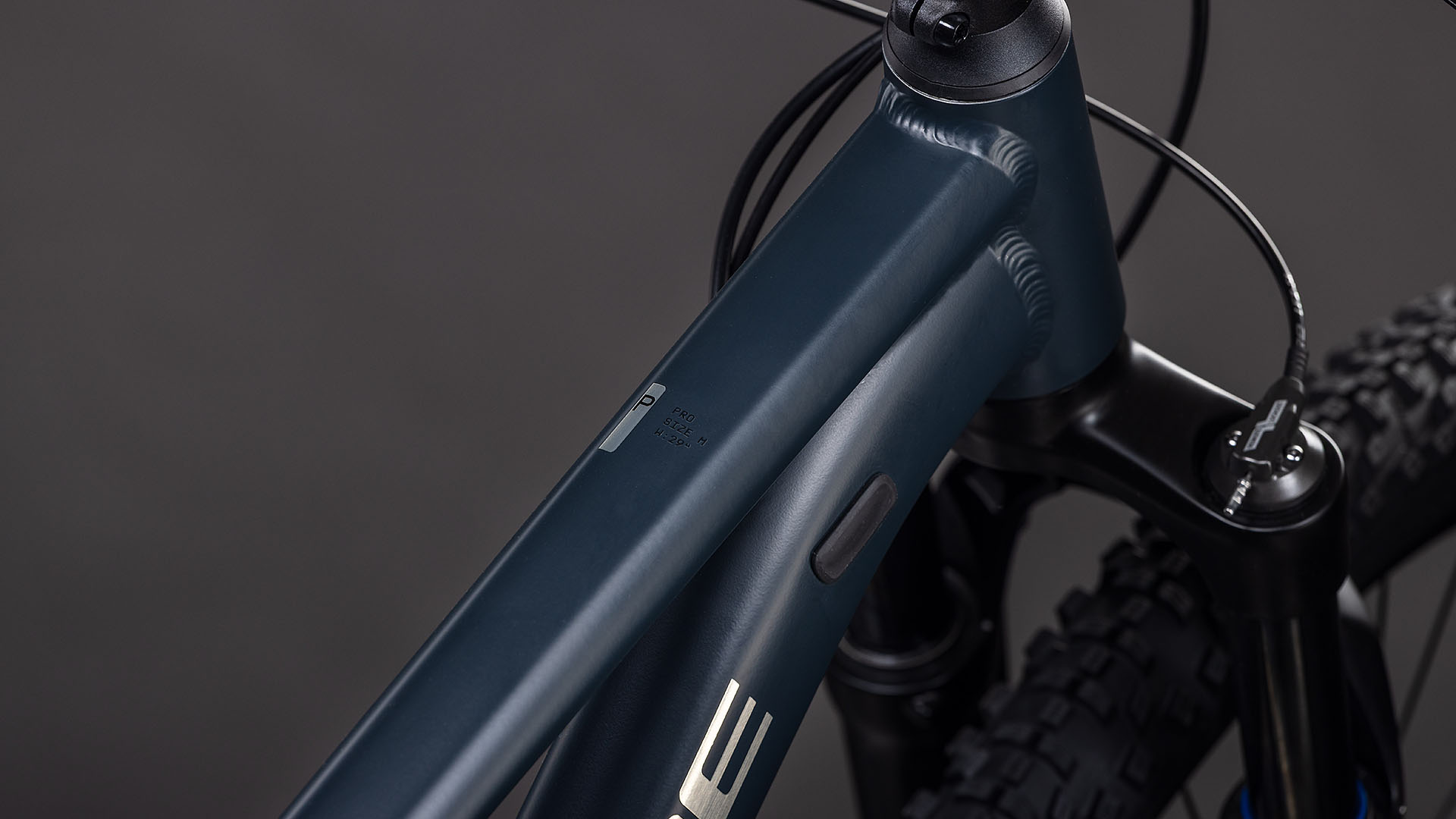 BICICLETA CUBE ATTENTION PRO NIGHT BLACK 2026 cadru XXL (23") - roti 29 [1]