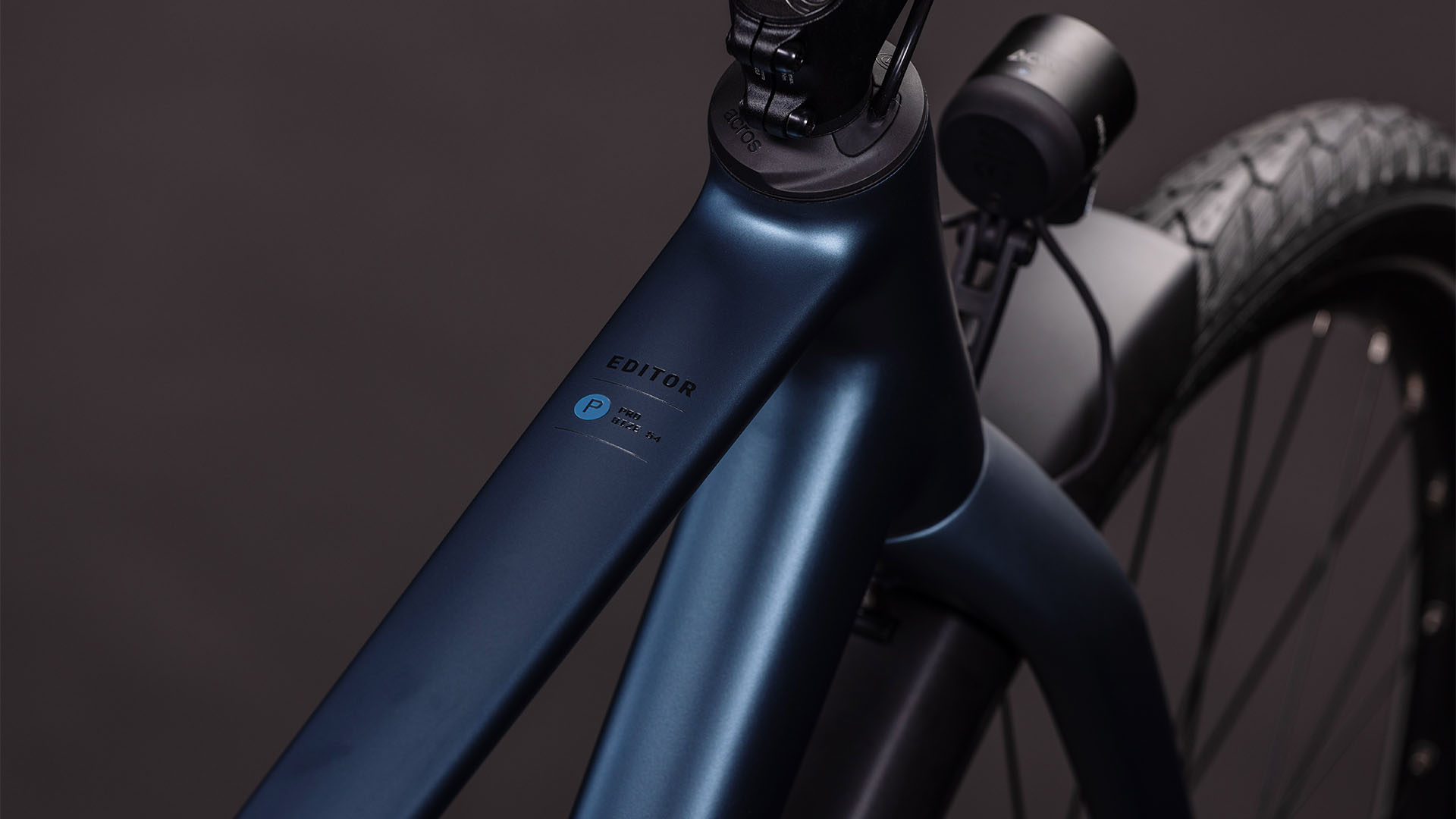 BICICLETA CUBE EDITOR PRO FE MINERALBLUE CHROME 2026 46 cm [2]