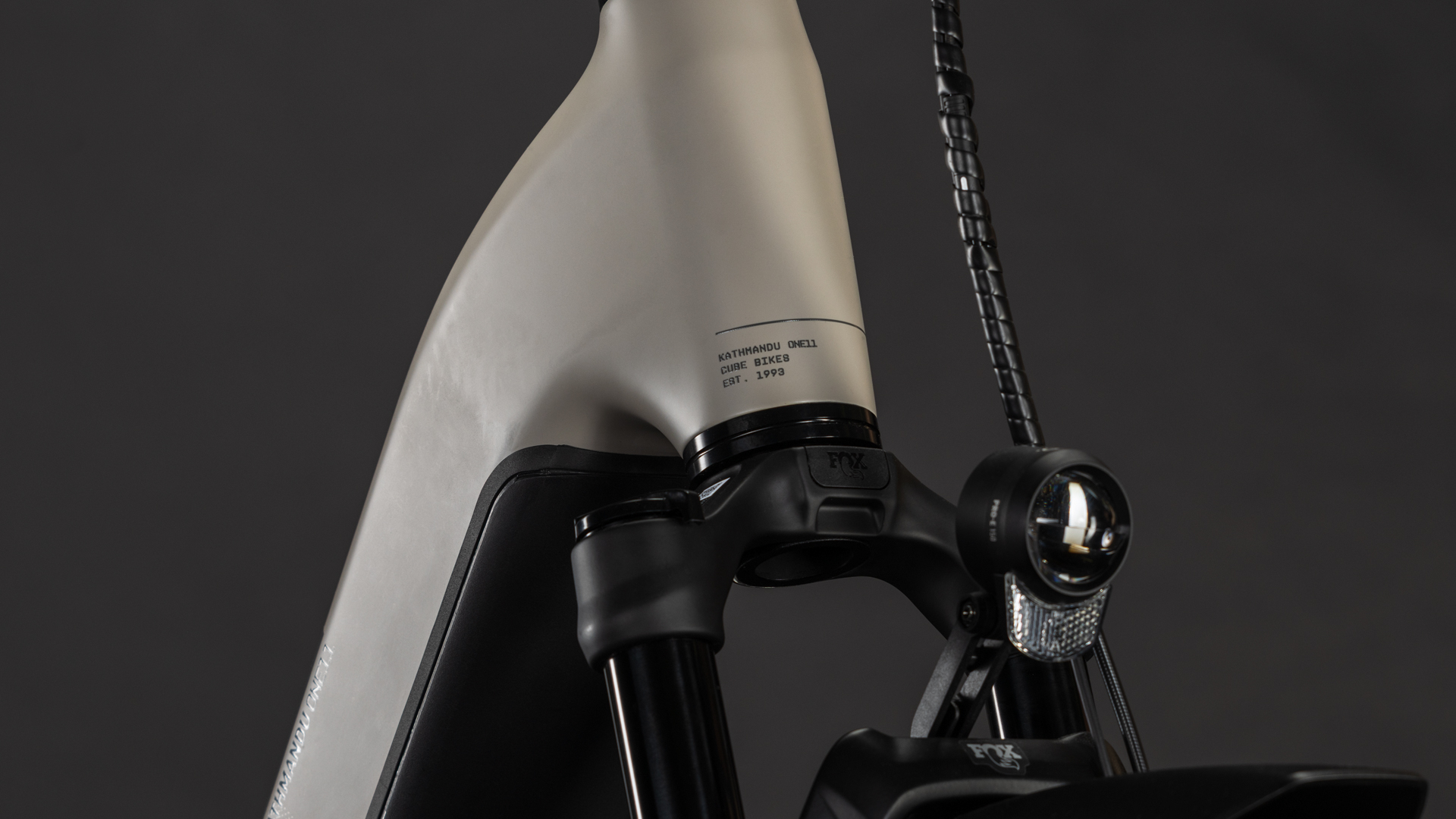 BICICLETA CUBE KATHMANDU HYBRID ONE11 HPC SLT 800 EASY ENTRY GLINTSAND OATGREY 2026 50 cm [4]