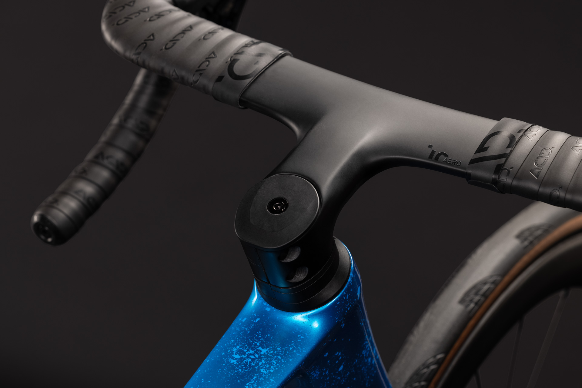BICICLETA CUBE LITENING AIR C:68X RACE BLUETWISTER PRIZM 2027 60 cm [2]