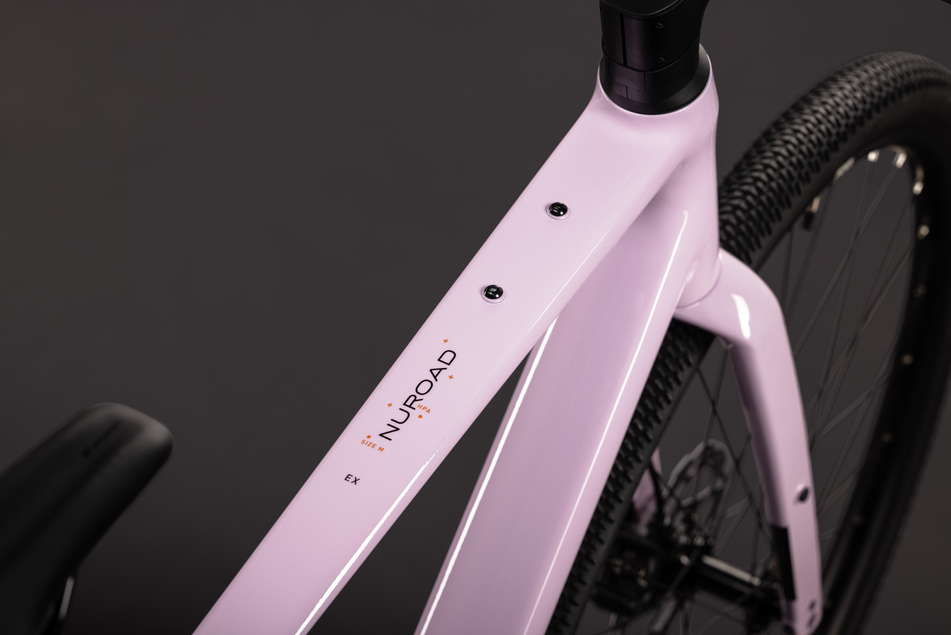 BICICLETA CUBE NUROAD EX BUBBLEGUM BLACK 2027 cadru L - roti 28 [1]