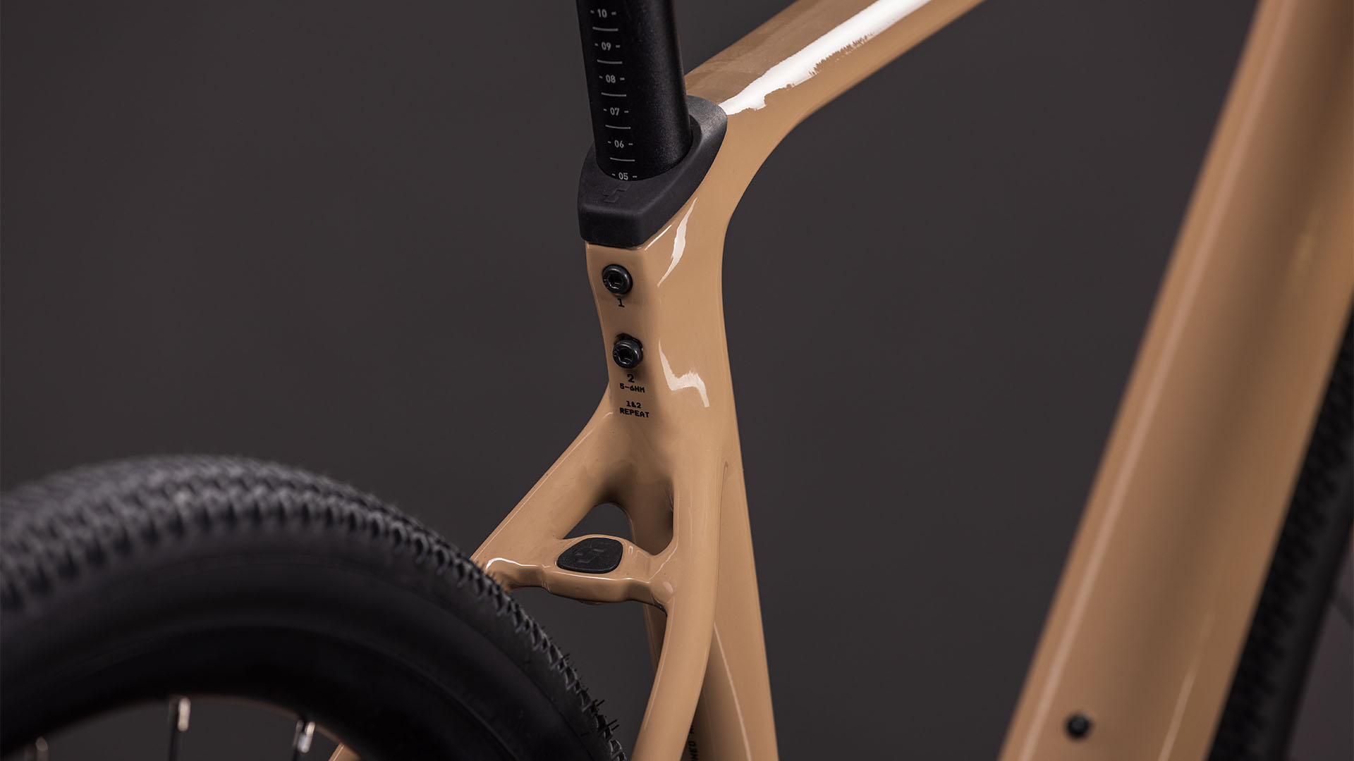 BICICLETA CUBE NUROAD RACE CAPPUCCINO BLACK 2026 XS [2]