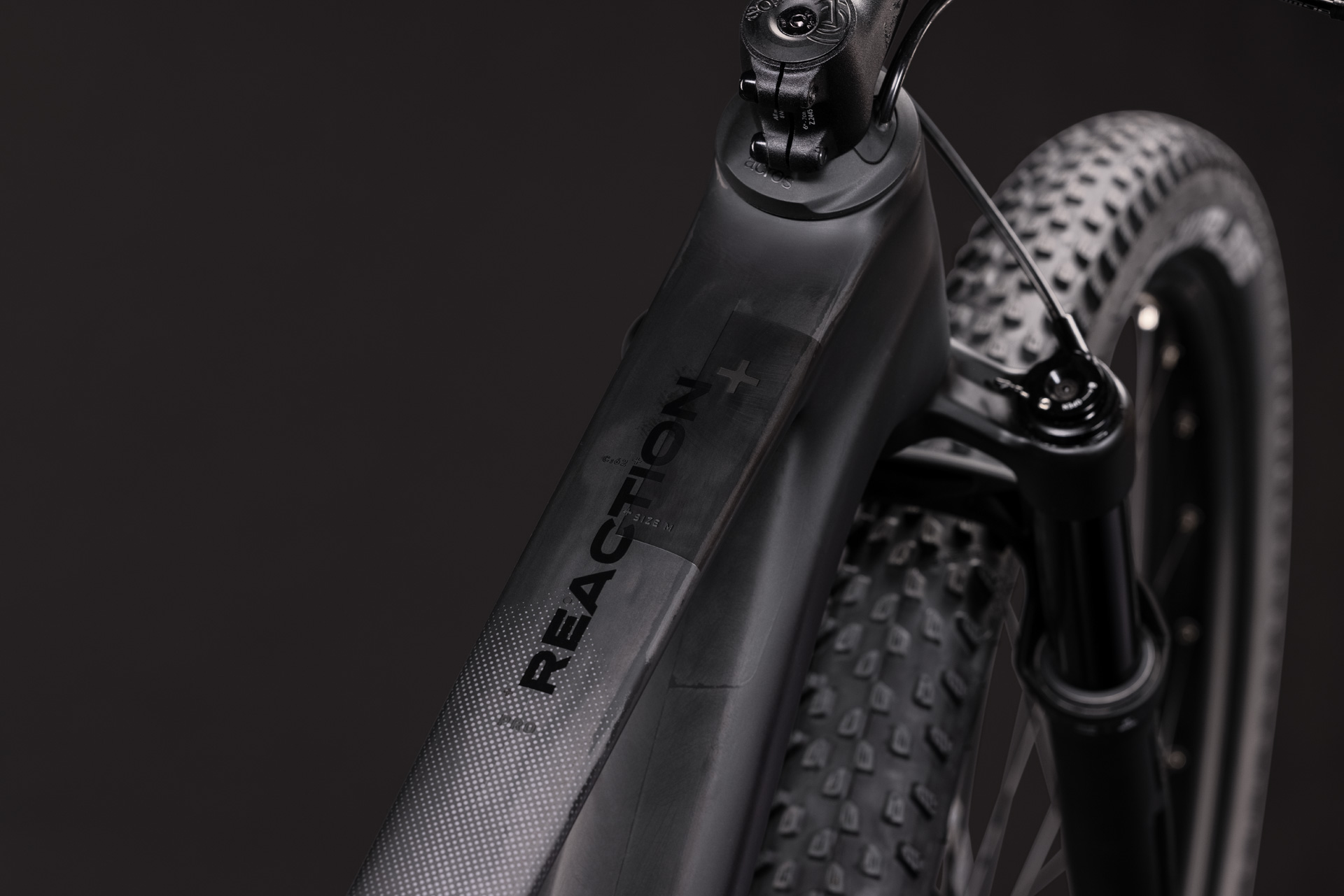 BICICLETA CUBE REACTION C:62 PRO BLACKLINE 2027 S [1]