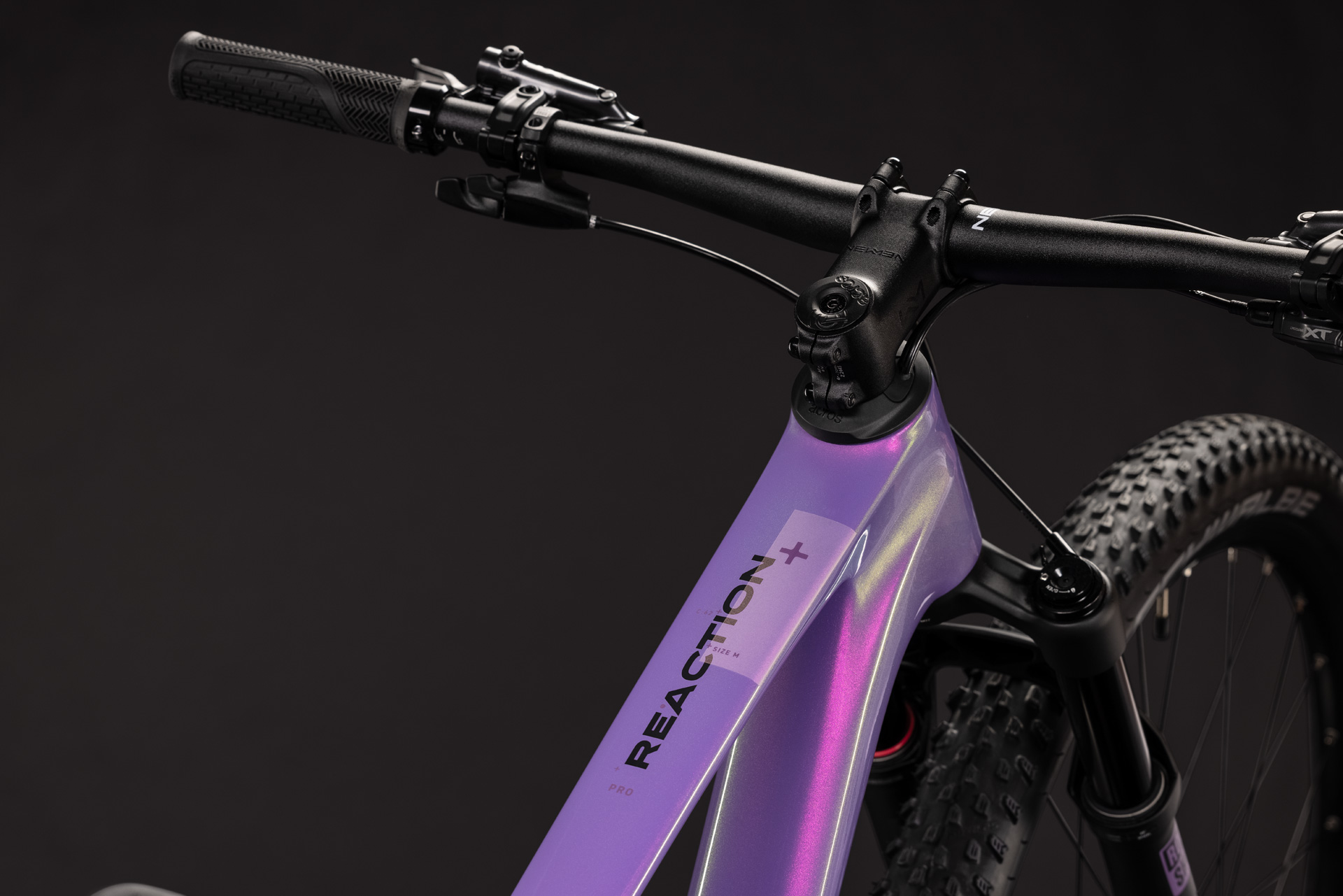 BICICLETA CUBE REACTION C:62 PRO COSMICPURPLE BLACK 2027 XL [1]