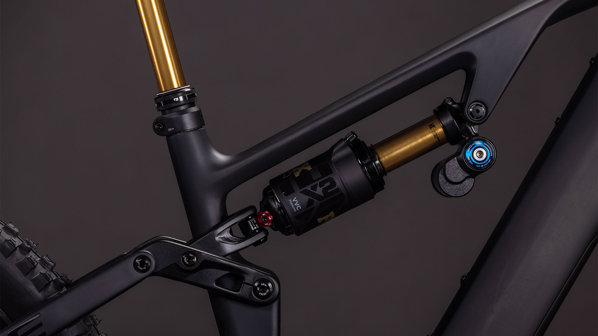 BICICLETA ELECTRICA CUBE AMS HYBRID 177 C:62 AT 600X CARBON GOLD 2026 S [2]