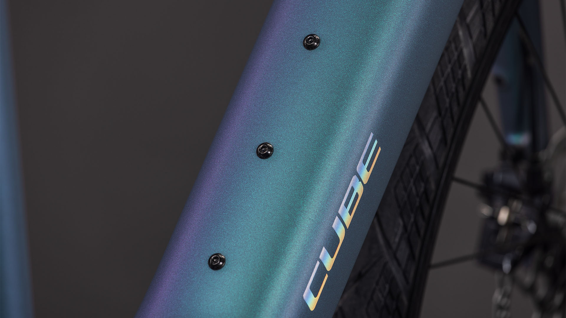 BICICLETA ELECTRICA CUBE EDITOR HYBRID SLT 400X SMARAGDGREY PRISM 2026 50 cm [2]