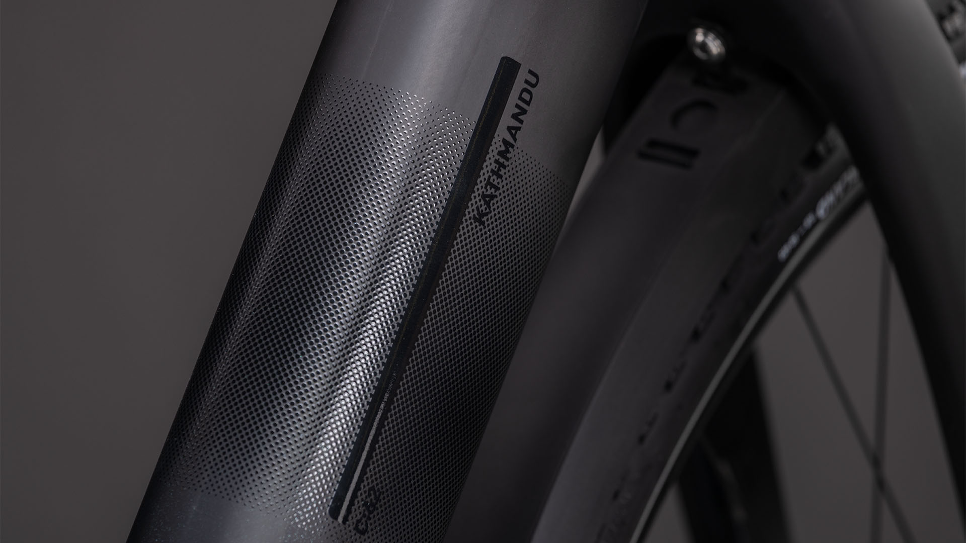 BICICLETA ELECTRICA CUBE KATHMANDU HYBRID C:62 SLX 400X EASY ENTRY LIQUIDBLACK BLUEDUST 2026 54 cm [2]