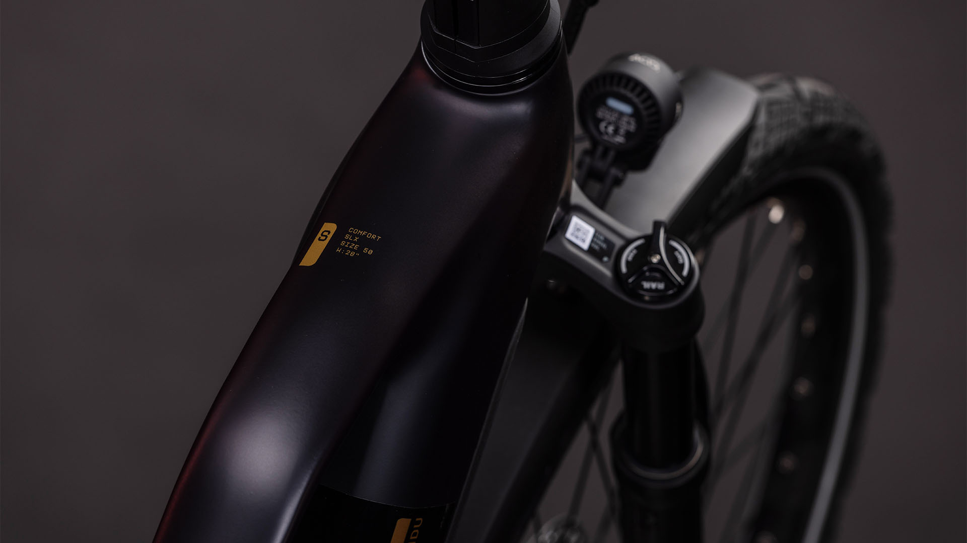 BICICLETA ELECTRICA CUBE KATHMANDU HYBRID COMFORT SLX 800 TRAPEZE SOLARECLIPSE GOLD 2026 54 cm [1]