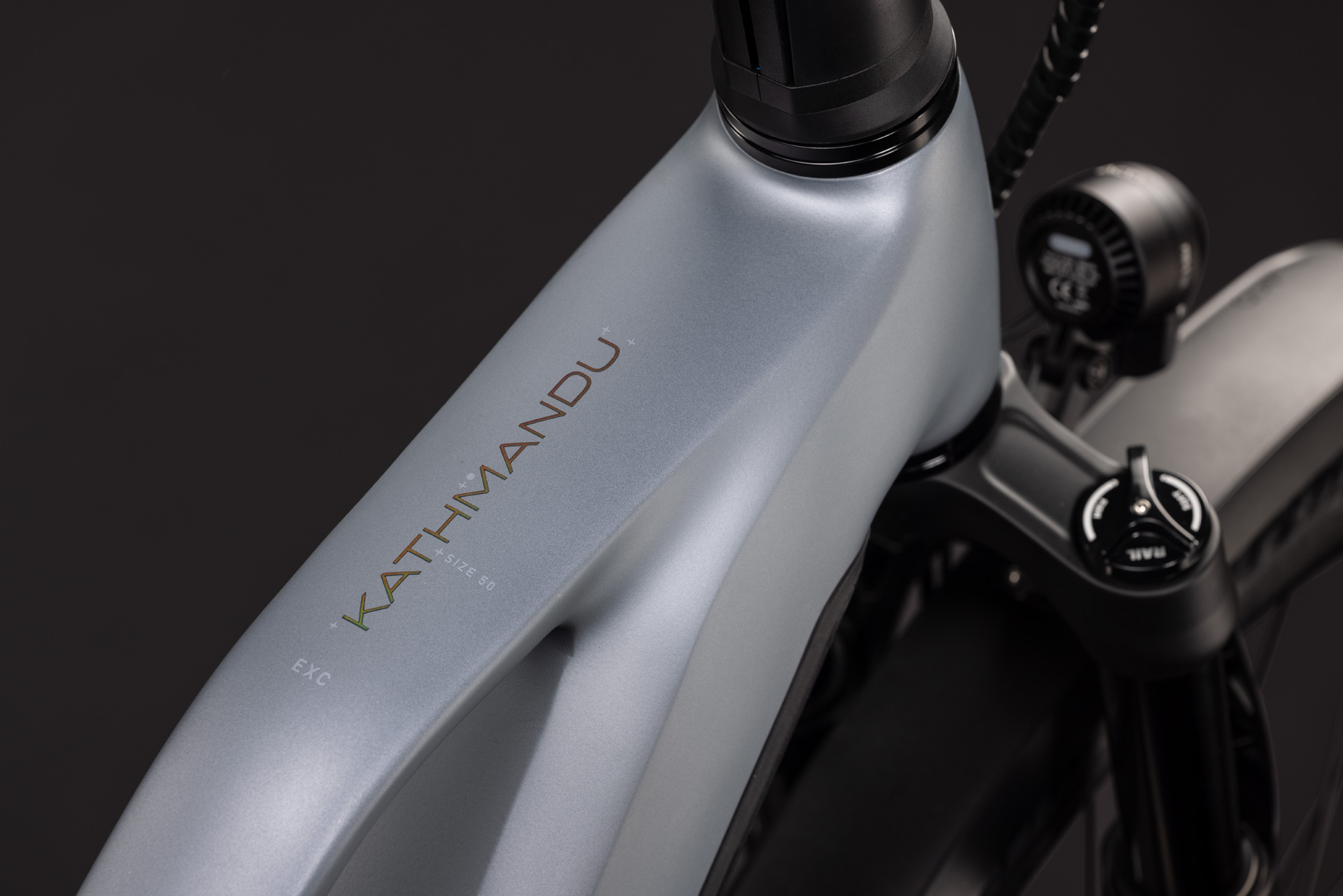 BICICLETA ELECTRICA CUBE KATHMANDU HYBRID EXC 800 TRAPEZE SLATEGREY CHROME 2027 50 cm [1]