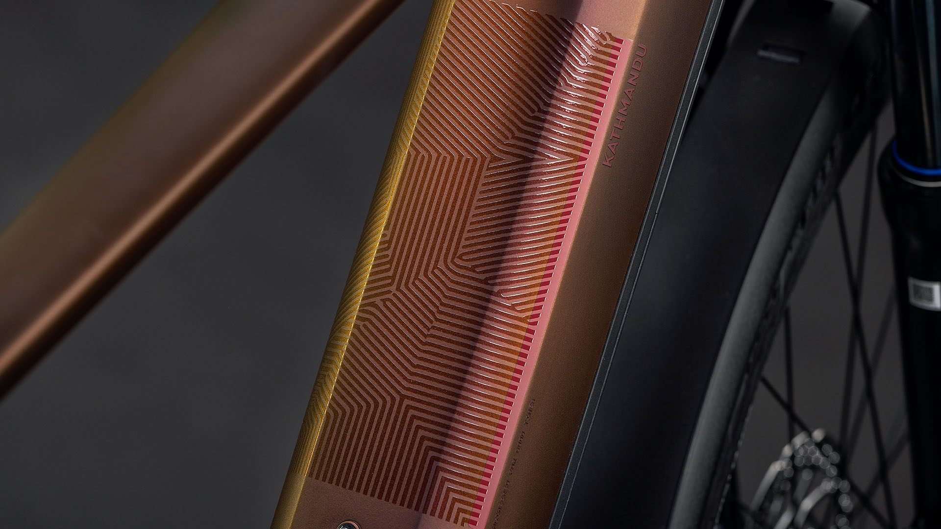 BICICLETA ELECTRICA CUBE KATHMANDU HYBRID PRO 800 SUNGLOW CHROME 2026 54 cm [2]