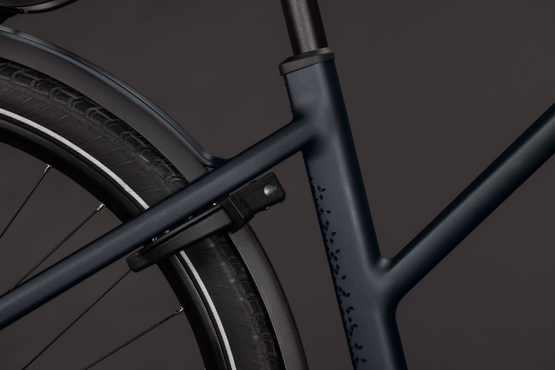BICICLETA ELECTRICA CUBE KATHMANDU HYBRID PRO 800 TRAPEZE COAL BLACK 2027 46 cm [3]