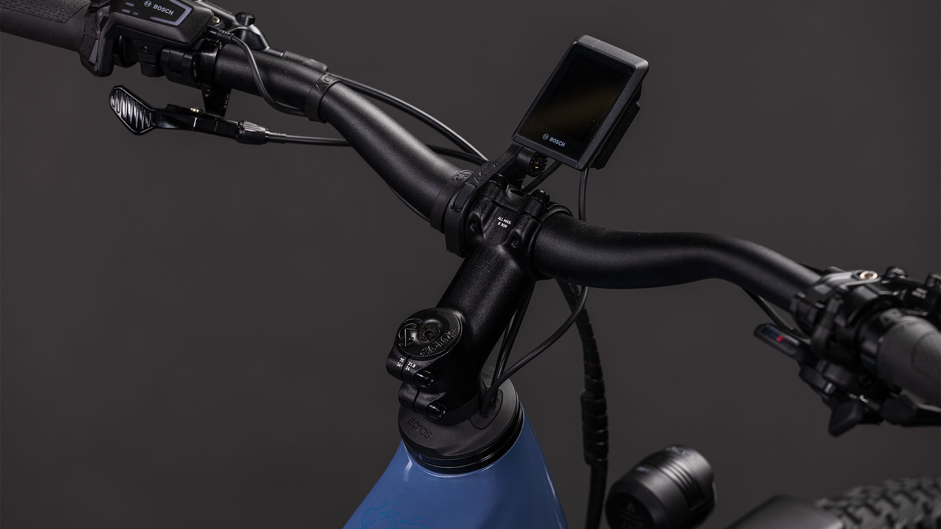 BICICLETA ELECTRICA CUBE NURIDE HYBRID EXC 800 JEANSBLUE BLUE 2026 50 cm [2]