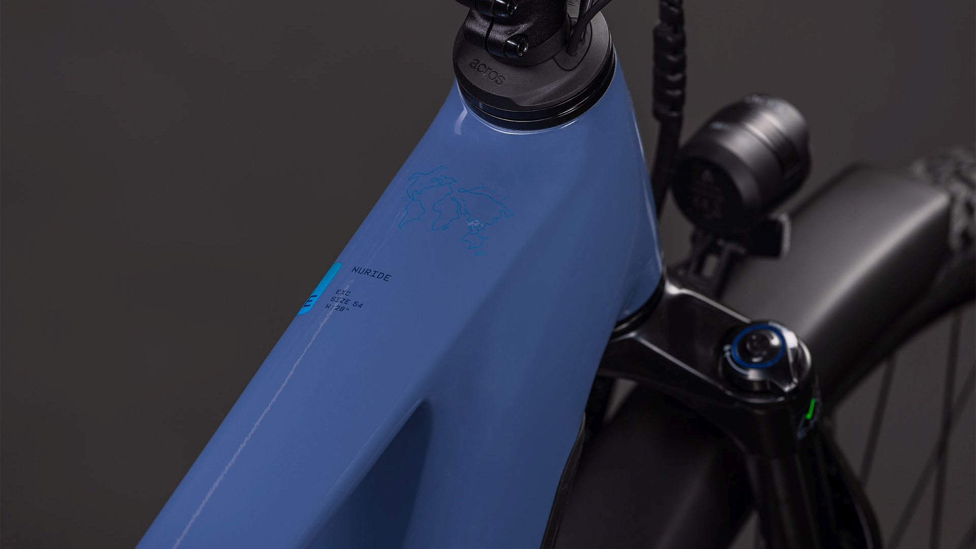 BICICLETA ELECTRICA CUBE NURIDE HYBRID EXC 800 JEANSBLUE BLUE 2026 54 cm [1]