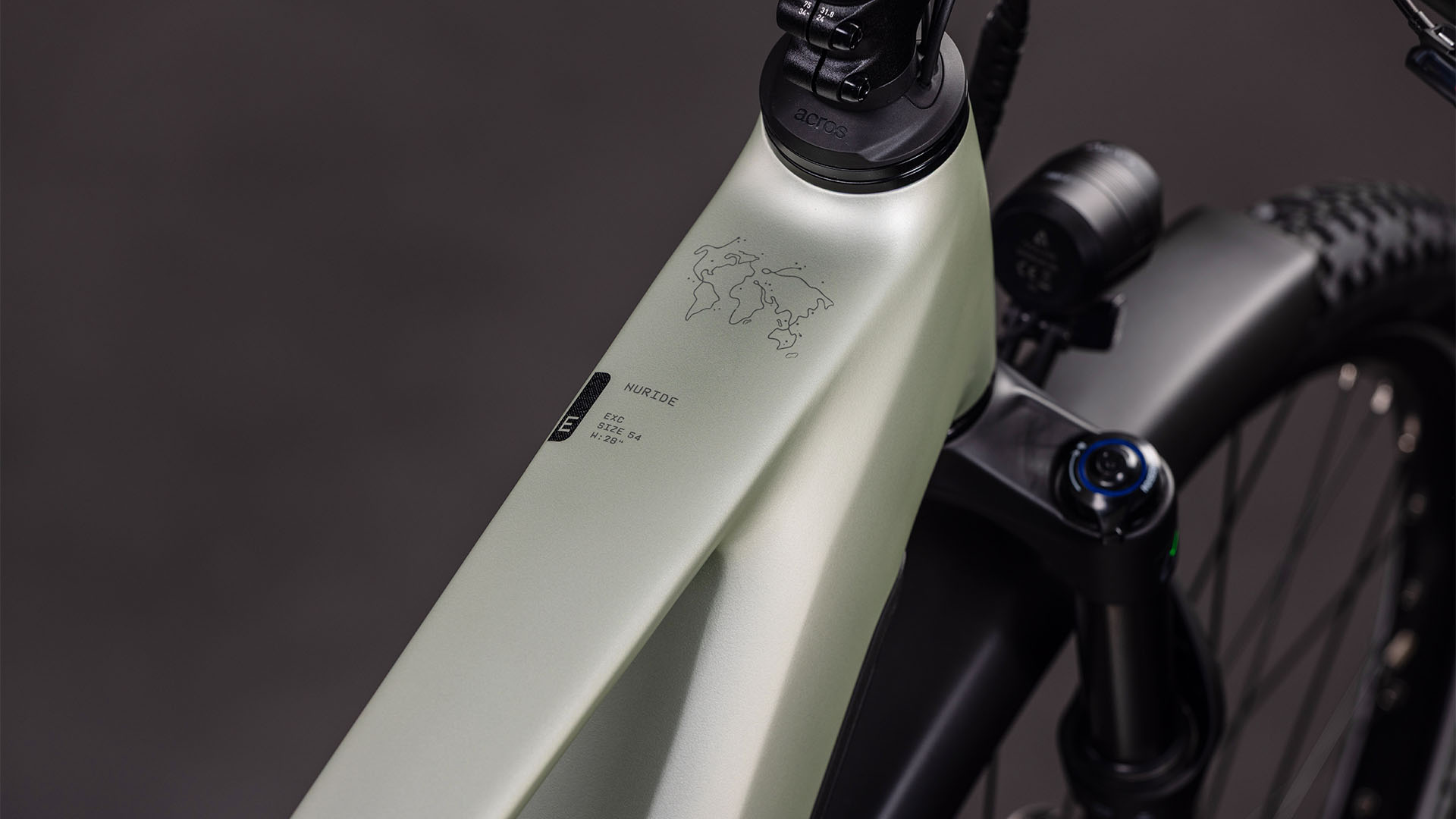 BICICLETA ELECTRICA CUBE NURIDE HYBRID EXC 800 LEMONGRASS REFLEX 2026 58 cm [1]