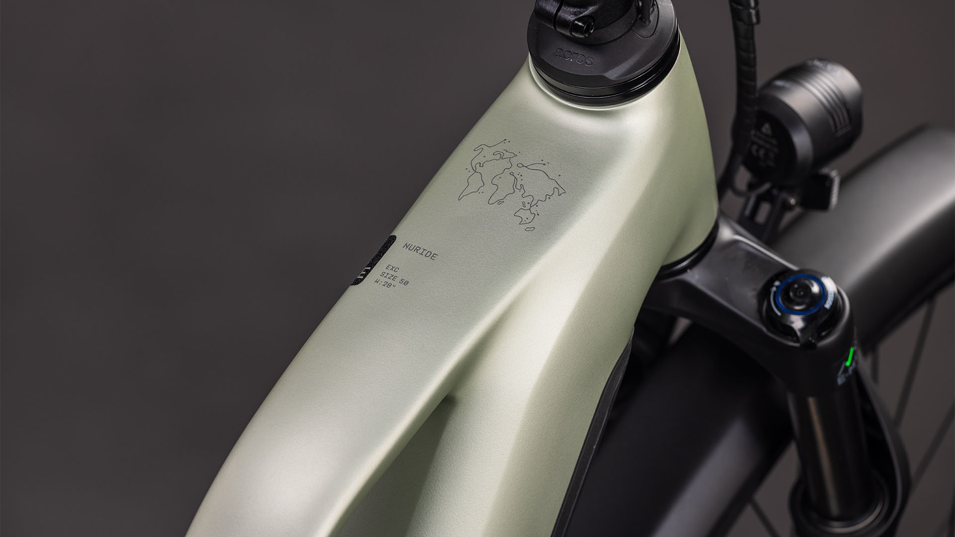 BICICLETA ELECTRICA CUBE NURIDE HYBRID EXC 800 TRAPEZE LEMONGRASS REFLEX 2026 50 cm [1]