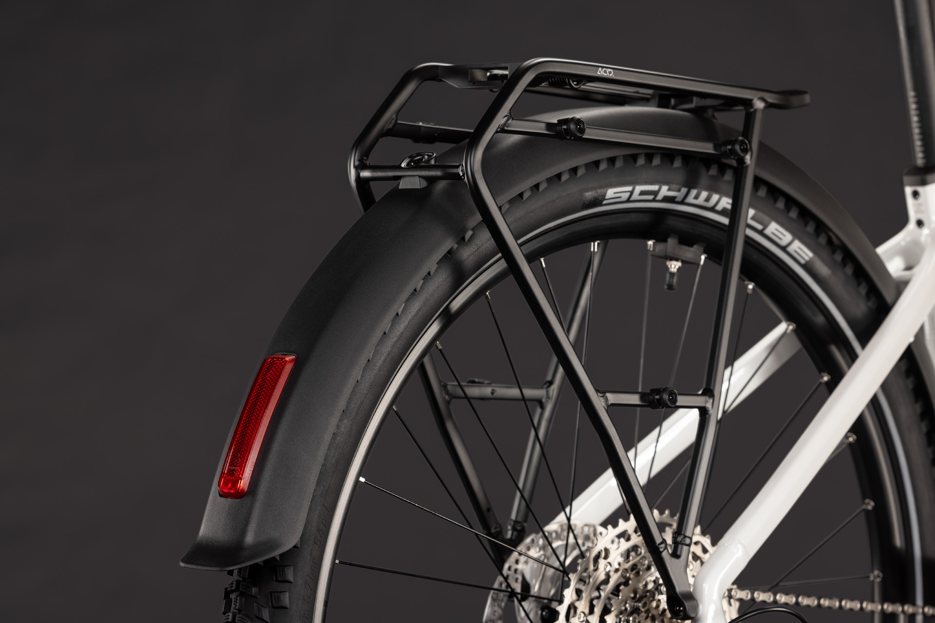 BICICLETA ELECTRICA CUBE NURIDE HYBRID PERFORMANCE 720 EASY ENTRY METALLICWHITE GREY 2027 46 cm [4]