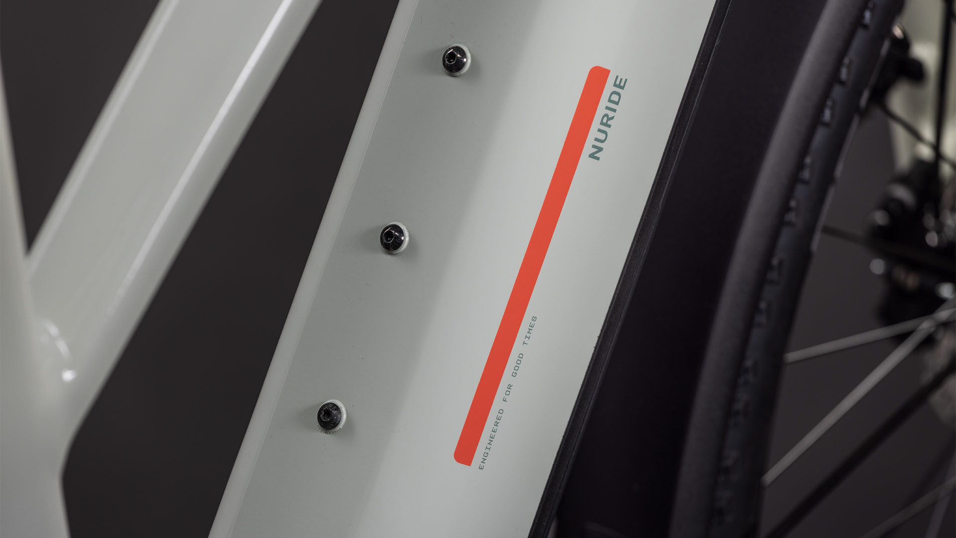 BICICLETA ELECTRICA CUBE NURIDE HYBRID PERFORMANCE 600 TRAPEZE DESERTSTONE GREY 2026 50 cm [2]