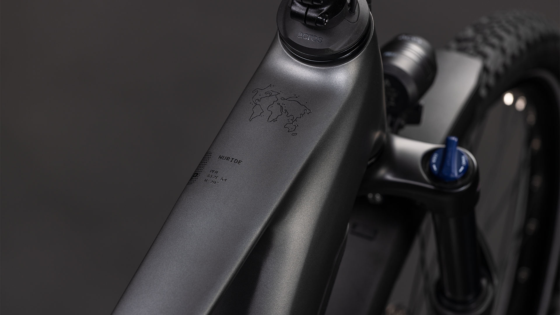 BICICLETA ELECTRICA CUBE NURIDE HYBRID PERFORMANCE 600 SLABGREY BLACK 2026 58 cm [1]