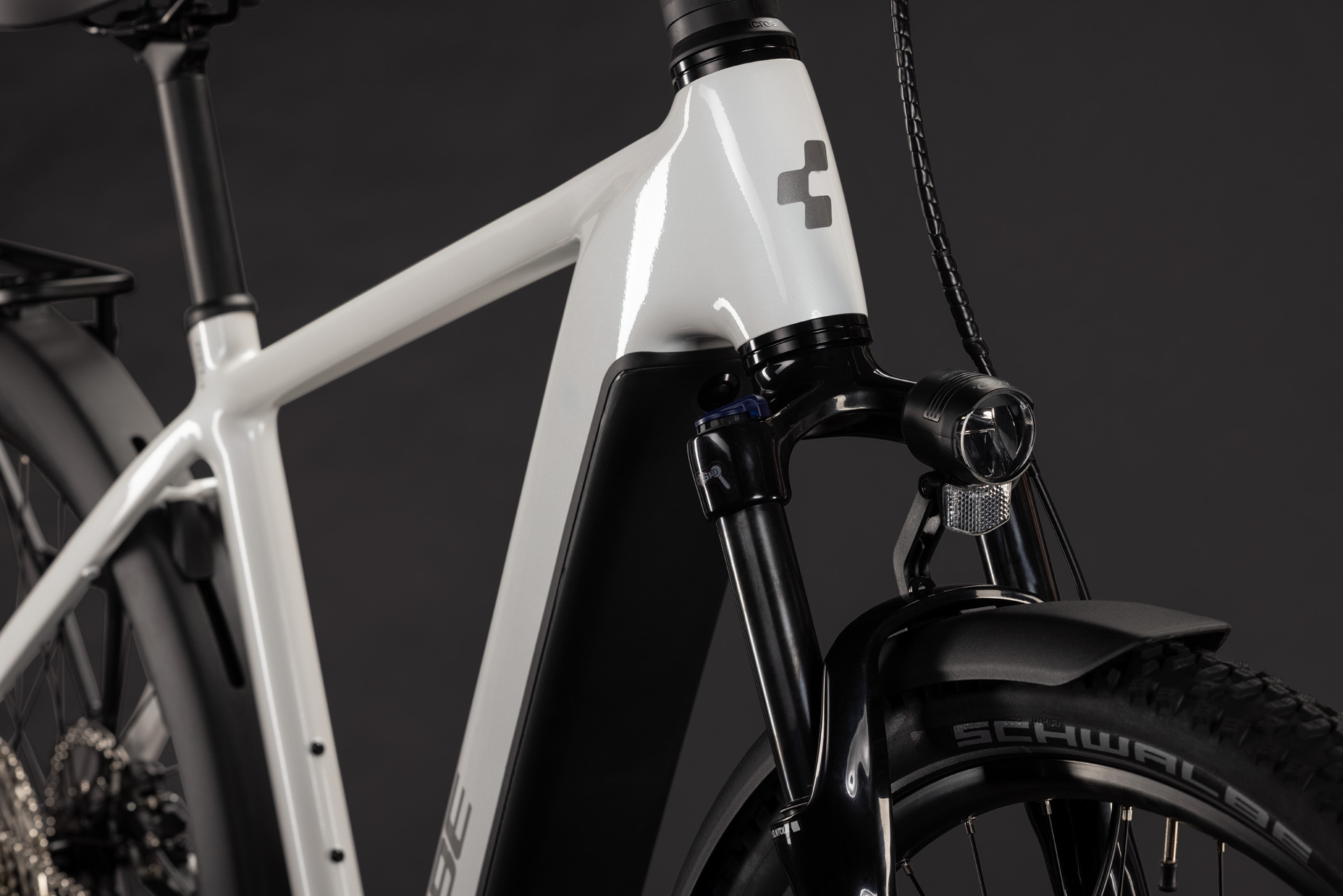 BICICLETA ELECTRICA CUBE NURIDE HYBRID PERFORMANCE 720 METALLICWHITE GREY 2027 62 cm [4]