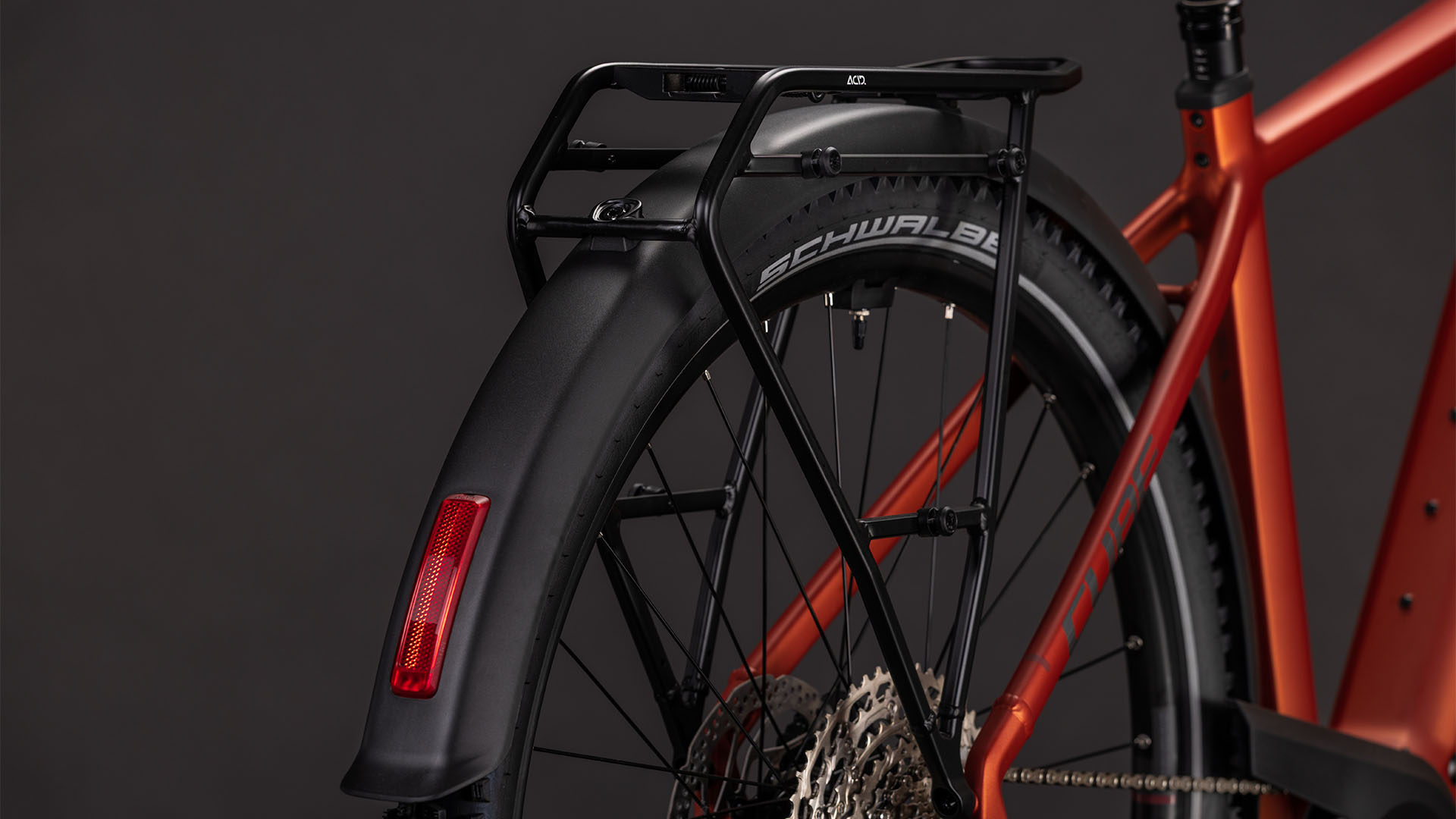 BICICLETA ELECTRICA CUBE NURIDE HYBRID PRO 600 CHILLI BLACK 2026 54 cm [2]