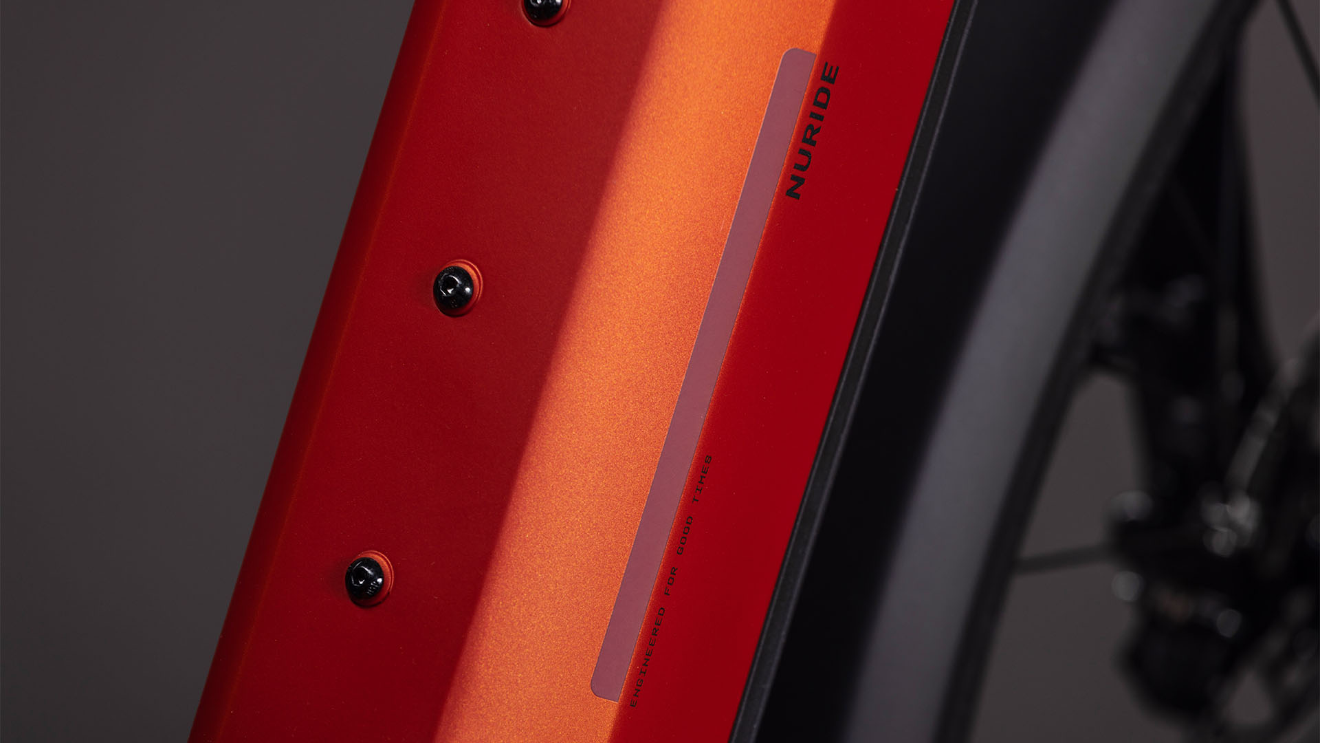 BICICLETA ELECTRICA CUBE NURIDE HYBRID PRO 600 EASY ENTRY CHILLI BLACK 2026 50 cm [2]