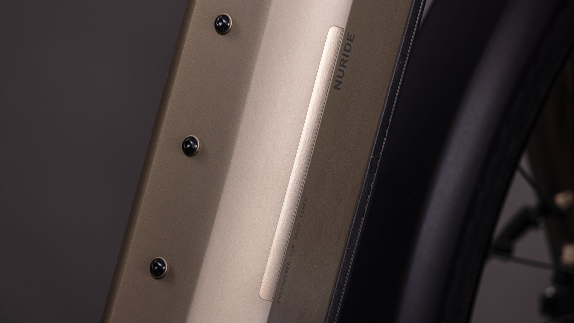 BICICLETA ELECTRICA CUBE NURIDE HYBRID PRO 800 EASY ENTRY FLASHSTONE CHROME 2026 62cm [2]