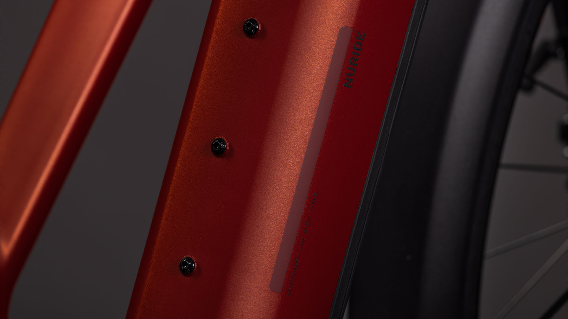 BICICLETA ELECTRICA CUBE NURIDE HYBRID PRO 800 TRAPEZE CHILLI BLACK 2026 50 cm [2]