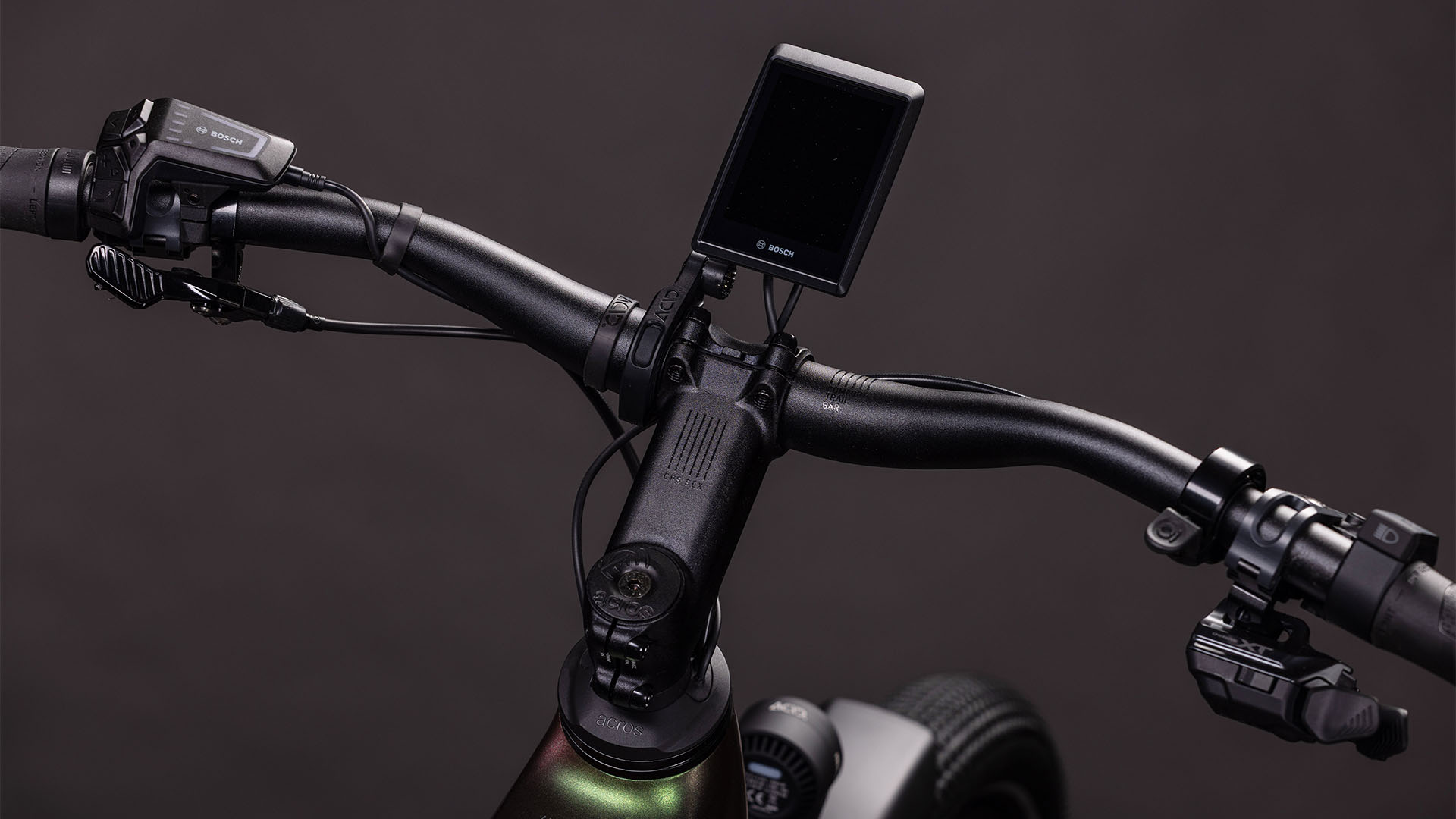 BICICLETA ELECTRICA CUBE NURIDE HYBRID SLT 800 STELLAR CHROME 2026 54 cm [2]