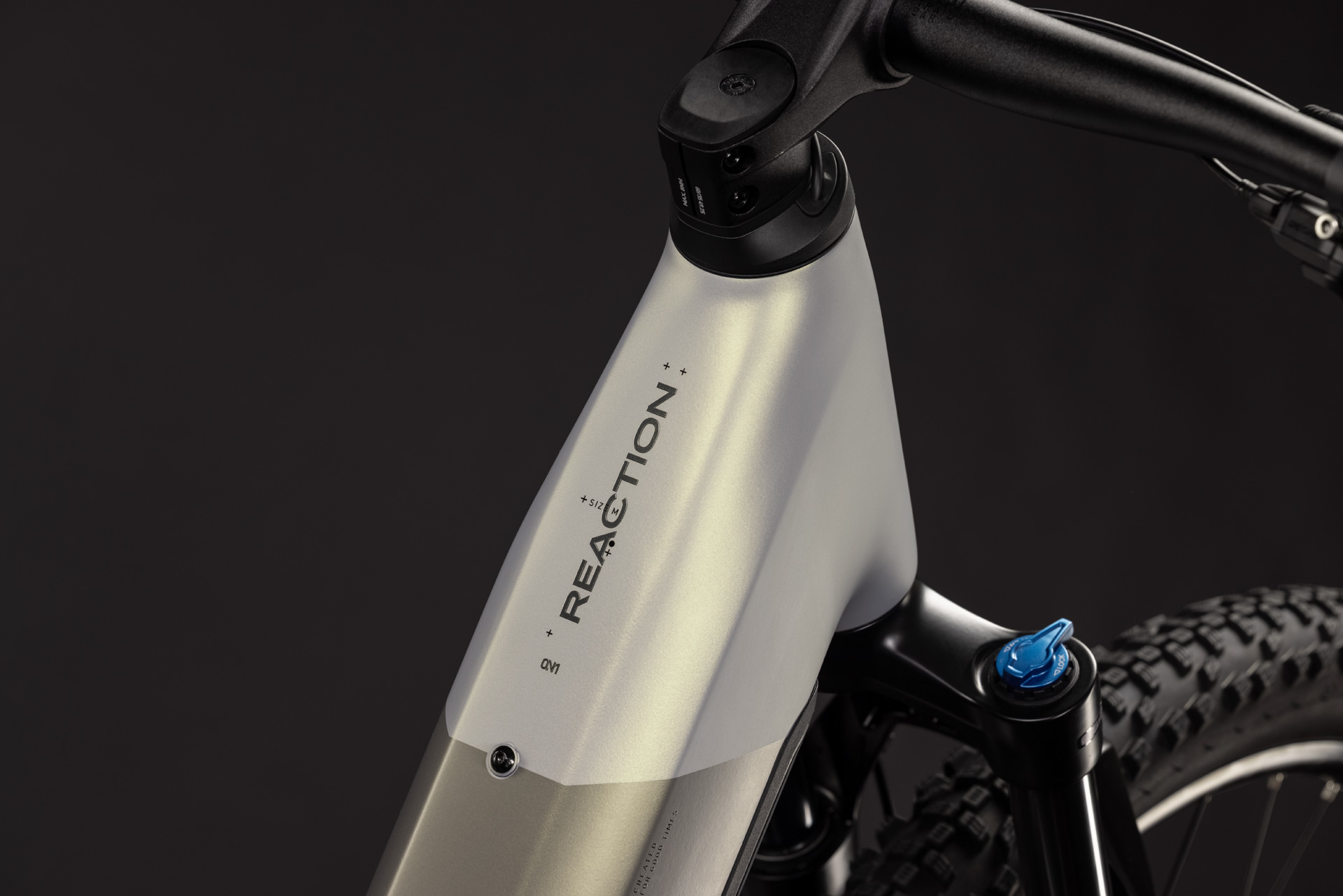 BICICLETA ELECTRICA CUBE REACTION HYBRID ONE 720 EASY ENTRY  PEARLSILVER CHROME 2027 XL [2]