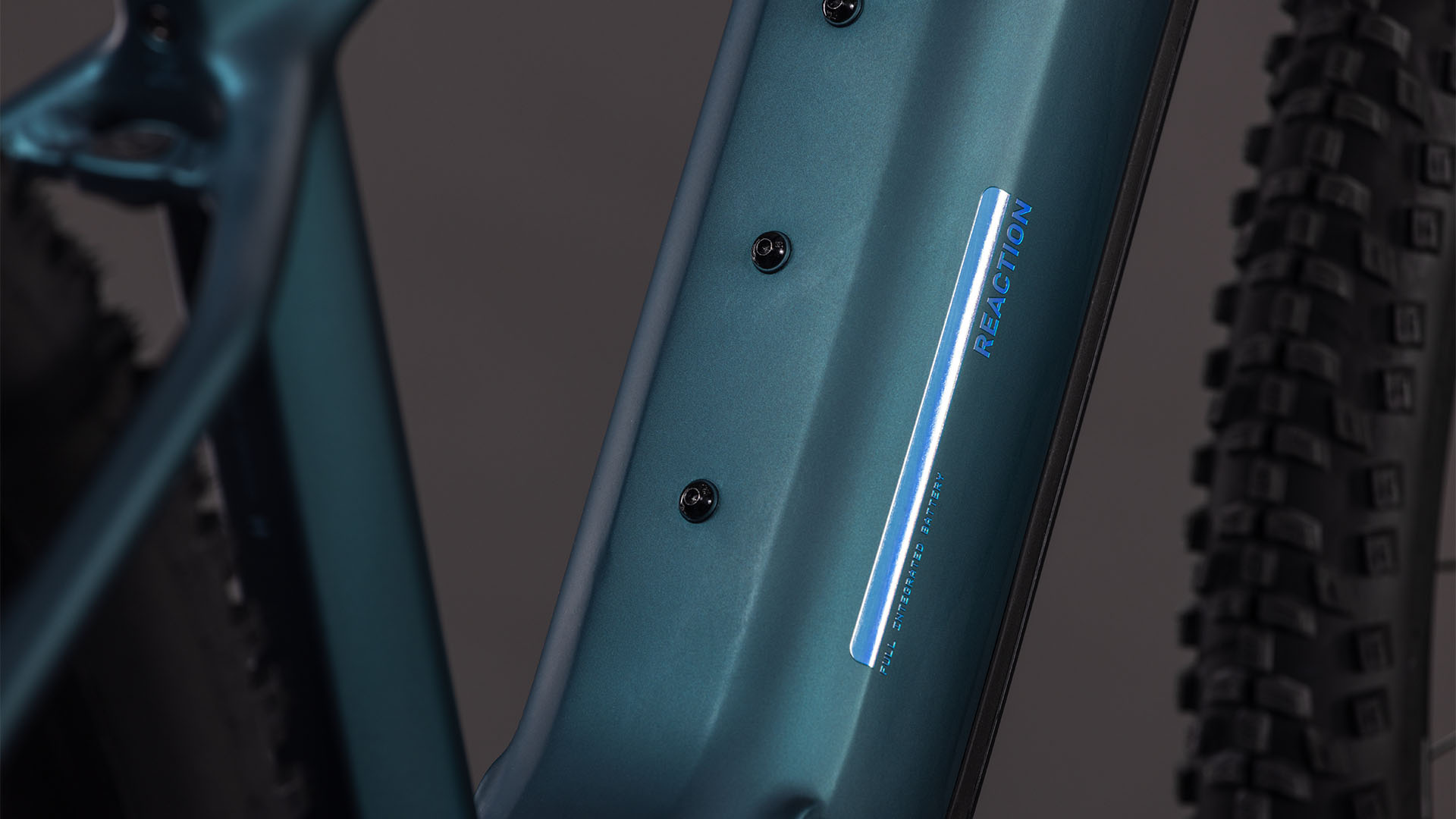 BICICLETA ELECTRICA CUBE REACTION HYBRID ONE 800 ROYALGREEN PRISM 2026 cadru M (18") - roti 29 [2]